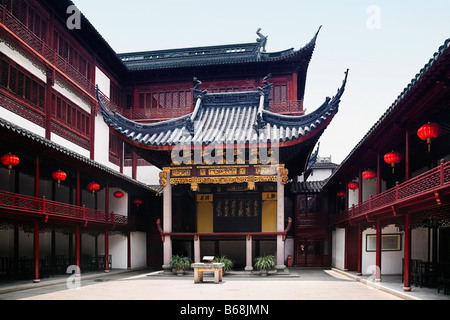 Innenhof eines Gebäudes, Yu Yuan Garten, Shanghai, China Stockfoto