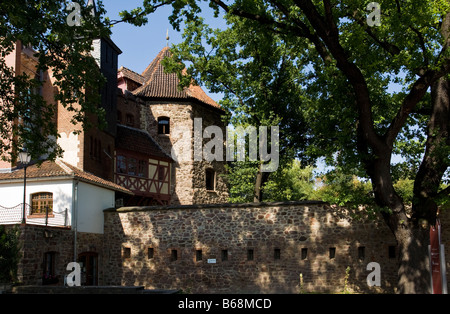 Die Lukasklause ist ein Fotified Turm aus dem Mittelalter In diesem ist die Otto-von-Guericke-Museum Stockfoto