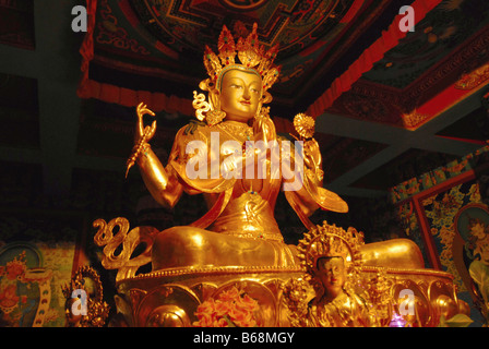 GOLDENEN BUDDHISTISCHEN TEMPEL IN BYLAKUPPE COORG KARNATAKA Stockfoto