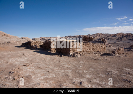 Ruinen von Salz Bergleute Behausungen, Valle De La Luna (Tal des Mondes), Atacama, Chile Stockfoto