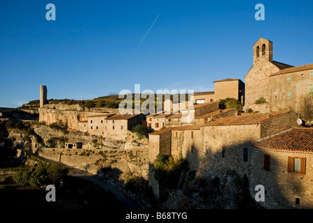 Candela-Turm und Dorf, Minerve, Languedoc-Roussillon, Frankreich Stockfoto