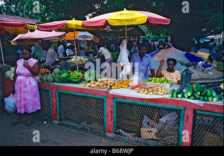 Obst und Gemüse in der Victoria Street Market in Mahe auf den Seychellen Stockfoto