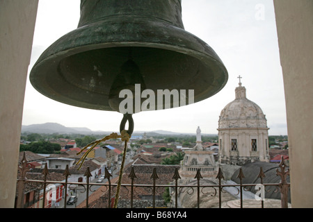 Der Glockenturm arial Ansicht an kolonialen Iglesia De La Merced Granada zum UNESCO-Weltkulturerbe in Nicaragua und Zentralamerika Stockfoto