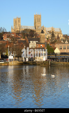 Brayford Pool und Kathedrale von Lincoln, Lincoln, England, Großbritannien Stockfoto