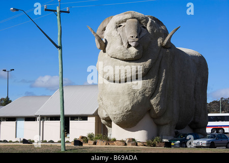 Die Big Merino in Goulburn Australien. Die Welten größte Merino Statue auf 15,2 m, 97 t. Stockfoto