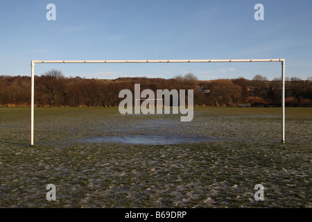 Gefrorene Fußballplatz, England, Großbritannien Stockfoto