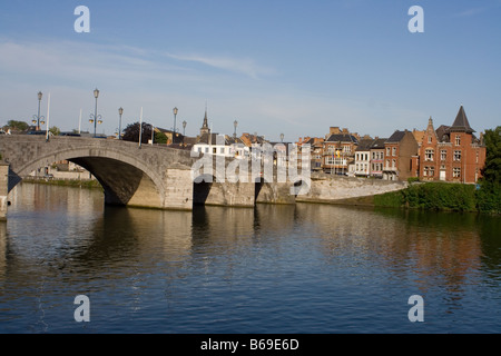 Brücke über die Maas in Namur Stockfoto