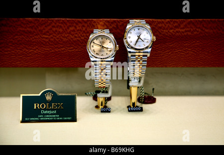 Rolex-Uhren auf dem Display, London Stockfoto