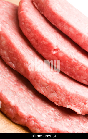 Hamburger gehackte Fleisch-Pastetchen Roh 1 4 Pfund Stockfoto