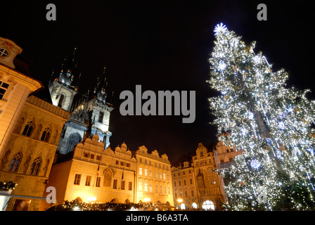 Weihnachtsmarkt Altstadt Platz alte Stadt Prag-Tschechische Republik-Winter 2008 Stockfoto