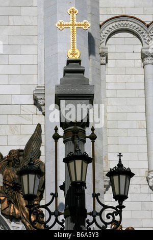 Laterne von der Kathedrale von Christus dem Erlöser (höchste orthodoxe christliche Kirche in der Welt) in Moskau, Russland Stockfoto