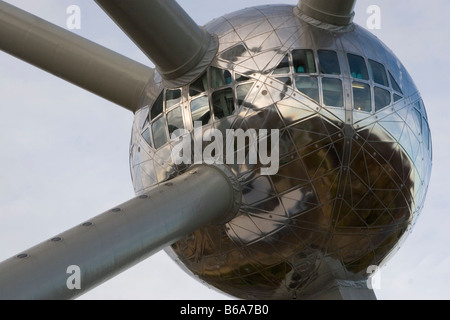 Berühmte Symbol und Wahrzeichen entwickelt das Atomium von André Waterkeyn für die Weltausstellung 1958 in Brüssel, Belgien Stockfoto