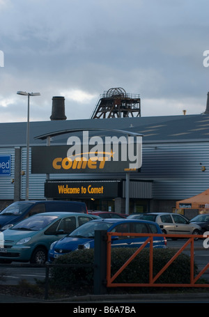 Zinn, die mir durch die neue Form der Industrialisierung in Camborne Cornwall verklungen Stockfoto