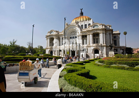 Mexiko, Mexiko-Stadt, historischen Zentrum. Palacio de Las Belles Artes. Stockfoto