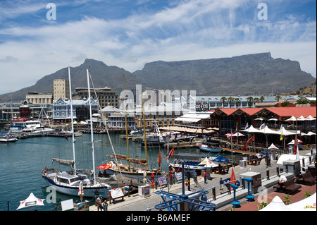 Victoria Alfred Waterfront Kapstadt Südafrika Tafelberg im Hintergrund Stockfoto