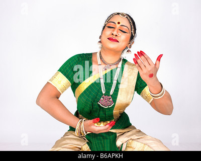 Bharathanatyam Tänzerin von Tamil Nadu in Südindien Stockfoto