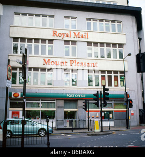 Royal Mail Mount Pleasant Central Post Office auf Ecke Farringdom Road London EC2 UK KATHY DEWITT und Rosebery Avenue Stockfoto