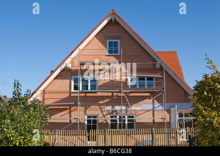 Gerüste auf unter Bau Haus Stockfoto