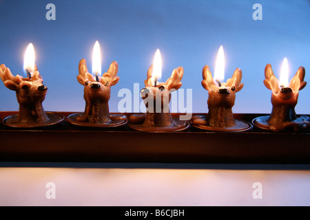 Nahaufnahme von brennenden Kerzen Weihnachten Stockfoto