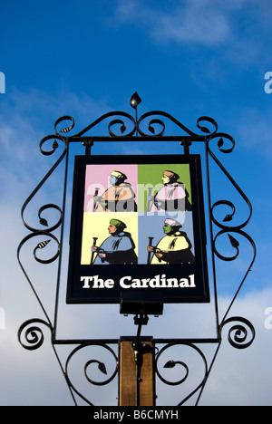 Gasthaus Zeichen des Kardinals, einer Gastwirtschaft im Norden Kingston, Surrey, england Stockfoto