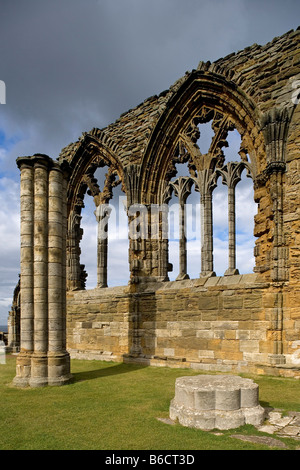 Whitby Kirchenruine Abtei gegründet von St. Hilda 657 North Yorkshire UK Großbritannien Stockfoto