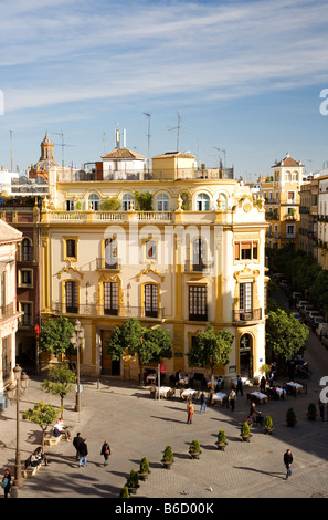 Spanien, Sevilla, Blick auf Plaza Virgen De Los Reyes aus La Giralda Stockfoto