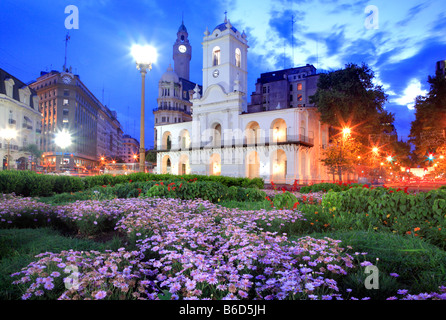 Nationalen Cabildo-Gebäude am "Plaza de Mayo" (Mayo Platz) in der Dämmerung, Buenos Aires, Argentinien Stockfoto