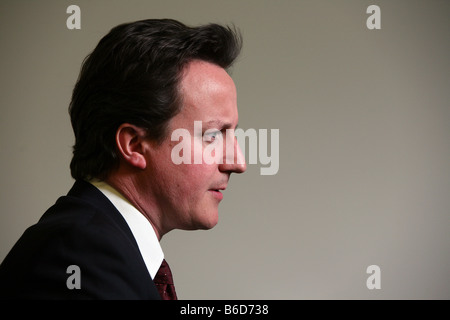 Konservative Parteichef David Cameron Profil 21.04.08 Stockfoto