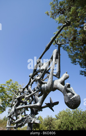 THORA MEMORIAL SCULPTURE YAD VASHEM HOLOCAUST MUSEUM JERUSALEM ISRAEL Stockfoto