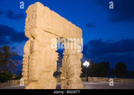 GESCHNITZTEN STEIN ARCH ABRASHA PARK ALTSTADT JAFFA ISRAEL Stockfoto