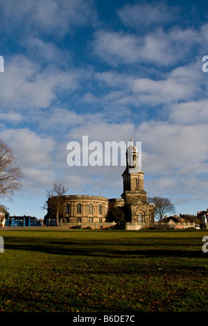 Kirche St. Saint Chad von The Quarry Park, Shrewsbury, Shropshire aus gesehen Stockfoto