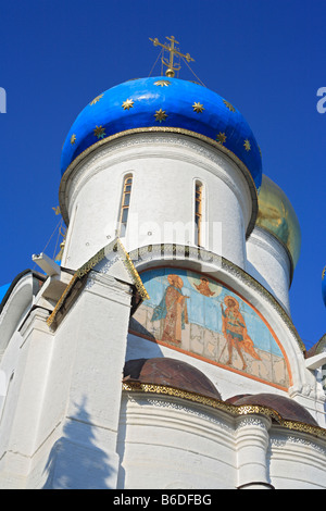 Himmelfahrts-Kathedrale (1559-1585), Trinity Klosters des Heiligen Sergius, Sergiyev Posad, Gebiet Moskau, Russland Stockfoto