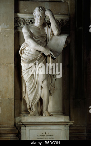 St. Pauls Cathedral, London. Statue von Dr. Samuel Johnson Stockfoto