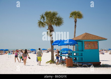 Spring Break Zeit auf Siesta Key öffentlichen Strand am Golf von Florida Stockfoto