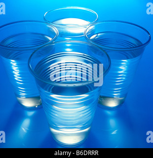 Tassen Wasser. Stockfoto