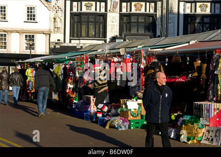 Marktstände auf dem Marktplatz Kingston Upon Thames, Surrey Stockfoto