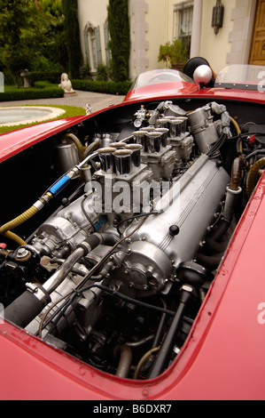 1953 Ferrari 375 mm Scaglietti Spyder Motor Rückansicht Stockfoto