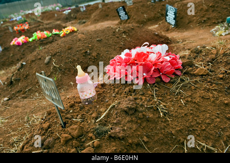 Südafrika, Johannesburg, Grab des Kindes am Friedhof Stockfoto