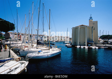 Die Marina von Port Grimaud verfügbar in der Nähe von Saint Tropez Stockfoto