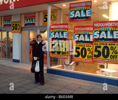 Woolworths speichern in Perth Schottland am Tag der Schließung Verkauf Dezember 2008 Stockfoto