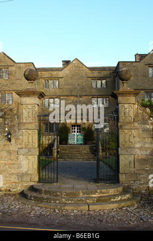 Eyam Hall, Eyam, Derbyshire, England, Vereinigtes Königreich Stockfoto