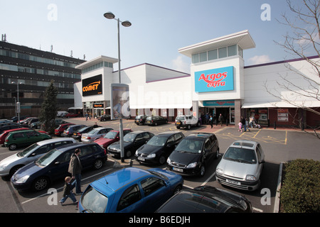 Komet, Extra Argos, Cambridge schließen Retail Park, Aylesbury, betrieben von The Junction. Stockfoto