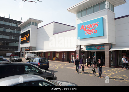 Cambridge schließen Retail Park, Aylesbury, betrieben von The Junction. Stockfoto