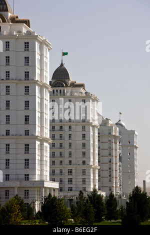 neuer Marmor verkleidete Gebäude in Ashgabat, Turkmenistan Stockfoto