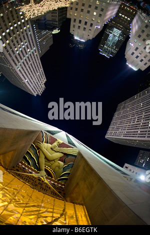 USA, New York, Manhattan, beleuchtet das Rockefeller Center Stockfoto