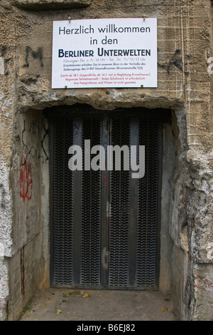 Eingang zu einem ehemaligen Flakturm Humboldthain, Berlin, Deutschland, Europa Stockfoto