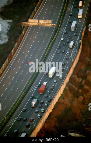 Luftaufnahme, Stau auf der Autobahn A2, Dortmund, Ruhrgebiet, Nordrhein-Westfalen, Deutschland, Europa Stockfoto