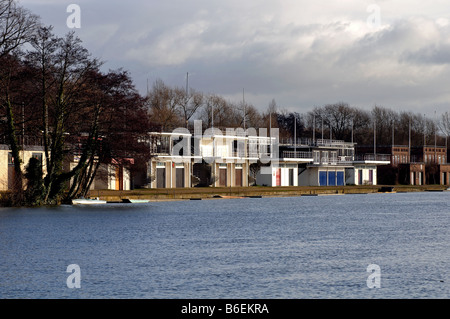 College-Boot wirft vom Fluss is im Winter, Oxford, Oxfordshire, England, UK Stockfoto