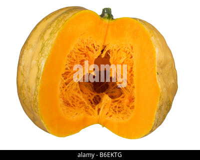 große Runde orange Kürbis in zwei Hälften geschnitten Stockfoto