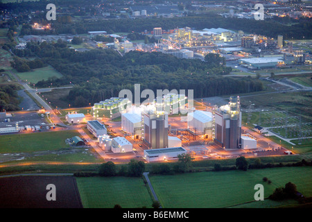 Luftbild, Foto bei Nacht, Trianel, GUD, Stadtwerke Hamm, Kraftwerk angetrieben durch Gasturbinen, Uentrop, Hamm, R Stockfoto